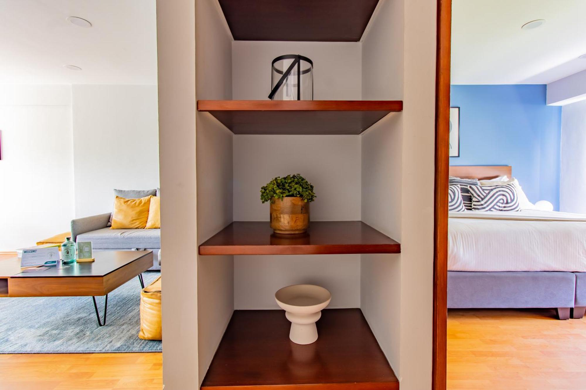Aparthotel Capitalia - - Anzures